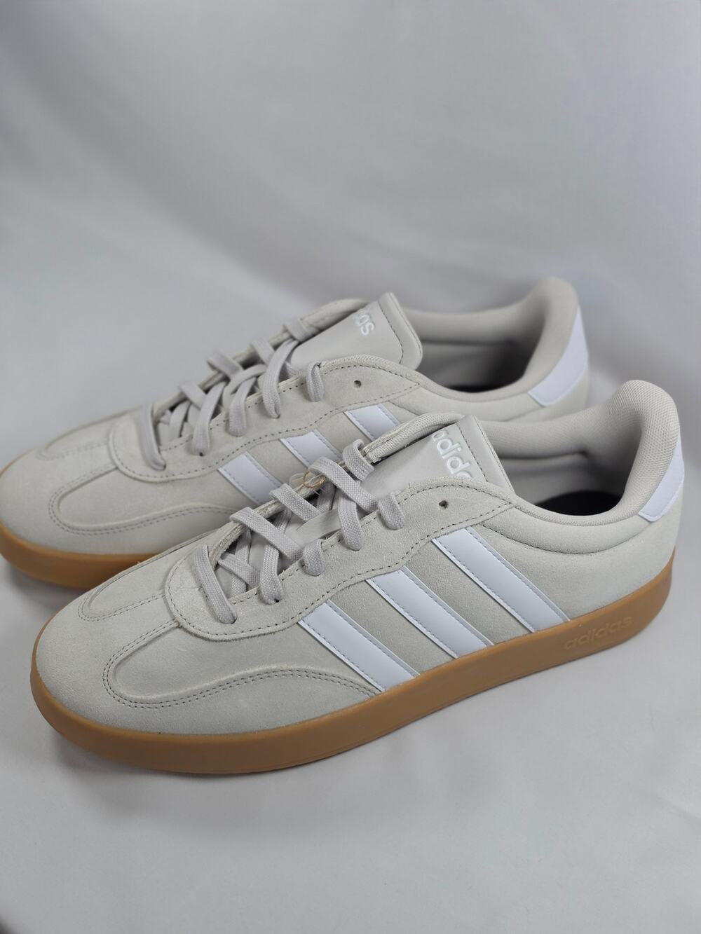 Adidas Barreda Grey White Gum Mens 12 New In Box - Picture 1 of 7